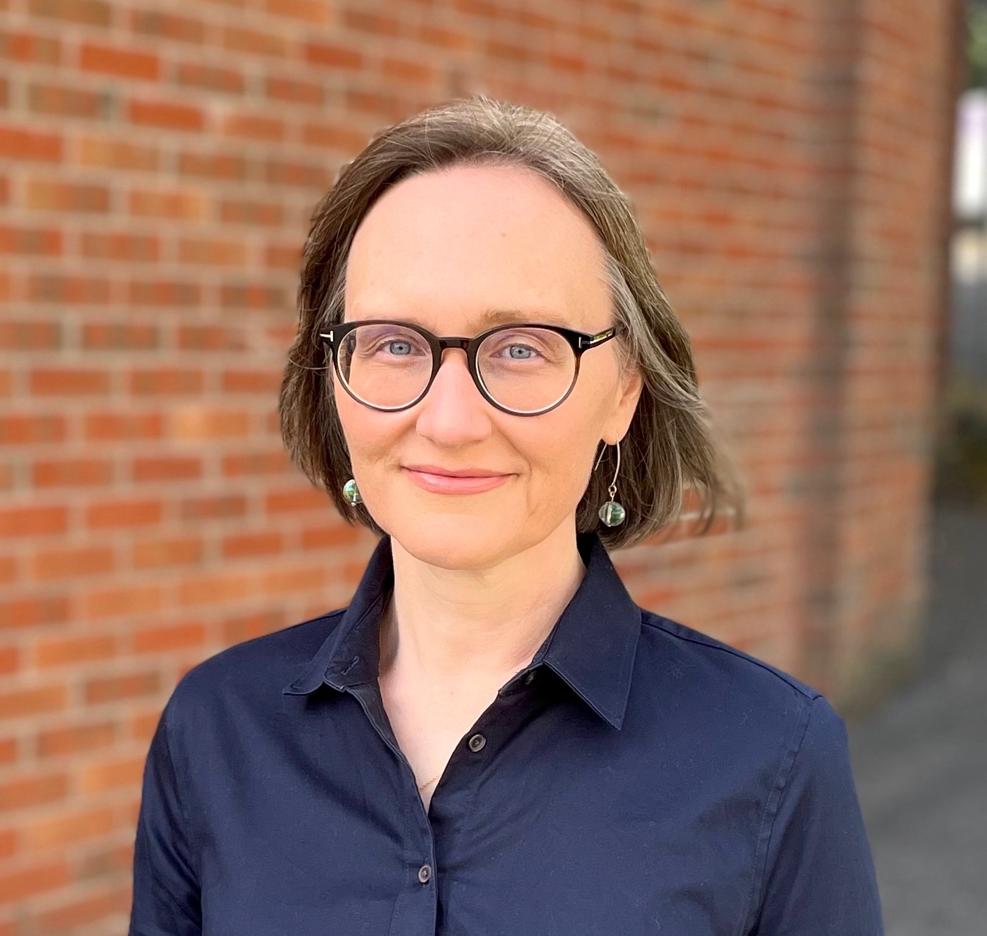 Beth Truesdale headshot